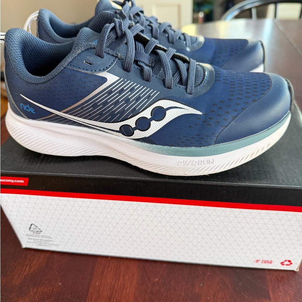 Saucony Ride Kids Navy and Silver Sneakers